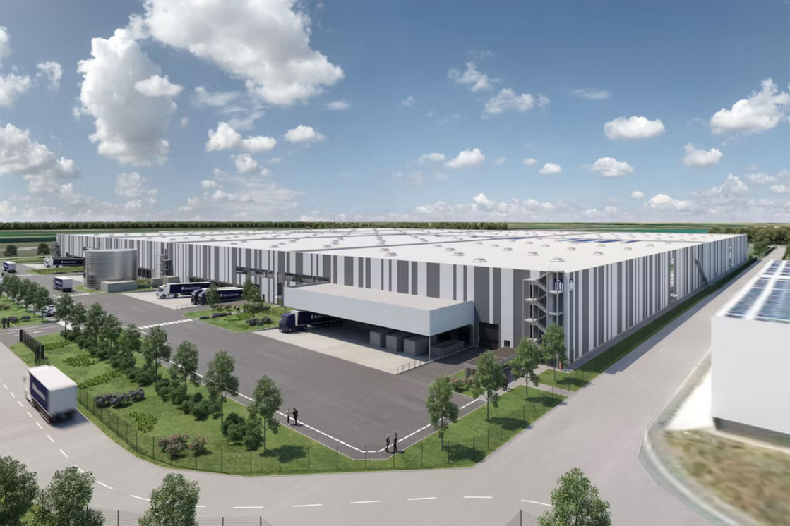 AI robotics brings shoebox handling into fashion logistics